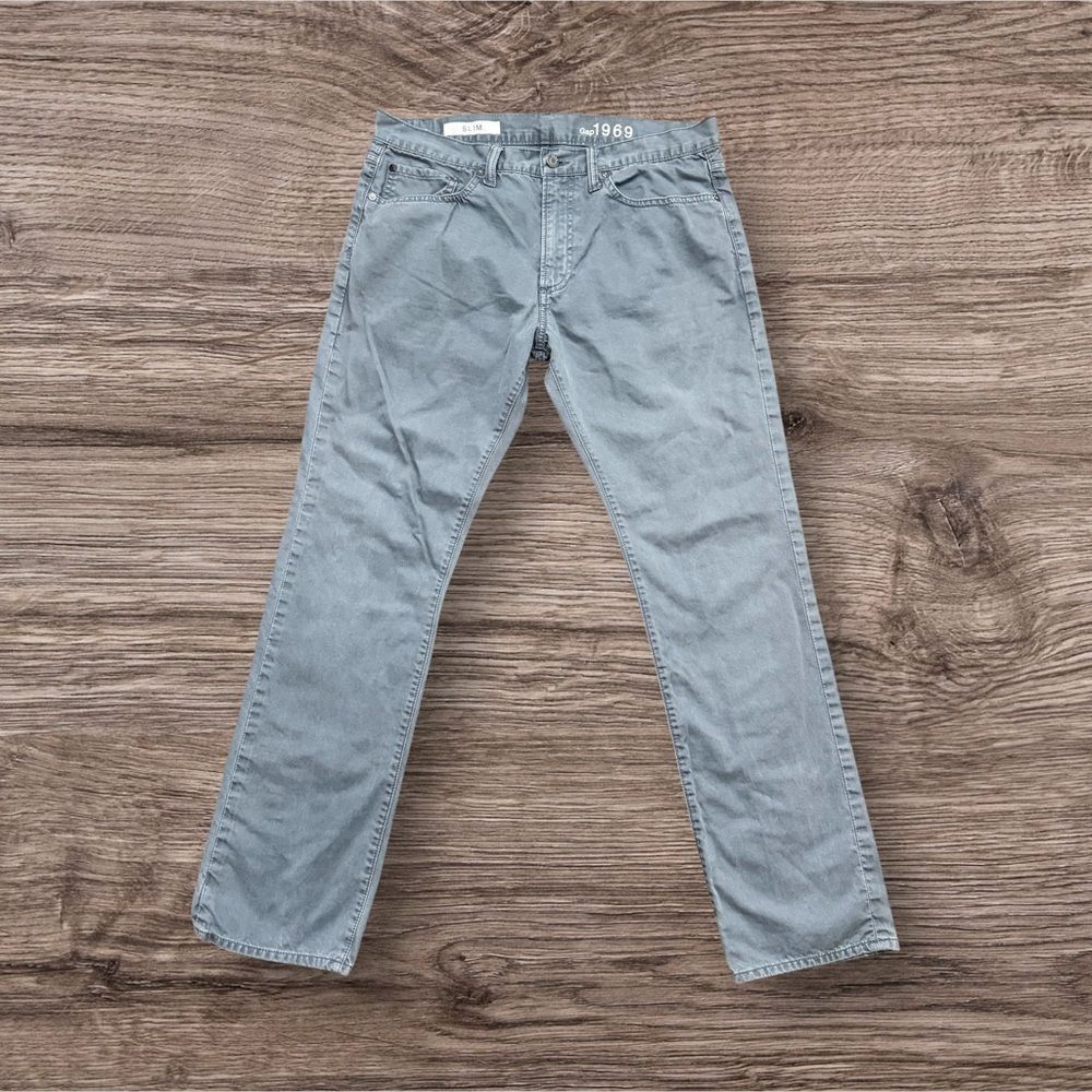 GAP 1969 Slim Fit Gray Jeans Mens 32x30 100% Cotton Rigid Denim Straight Taper